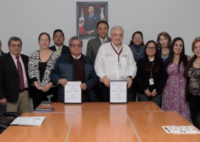 Se firma convenio para fortalecer la seguridad social y los servicios de salud