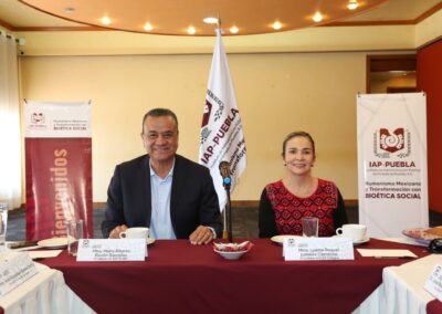IAP Puebla e IAP Chiapas estrechan lazos para fortalecer la gestión pública.