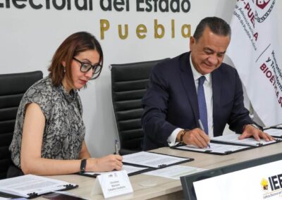 Firma de convenio de colaboración con el Instituto Electoral del Estado de Puebla