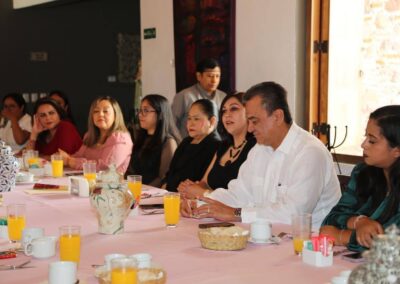 Celebración a las madres y mujeres del IAP Puebla