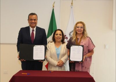 Firma de un convenio de colaboración con el IAP Chiapas